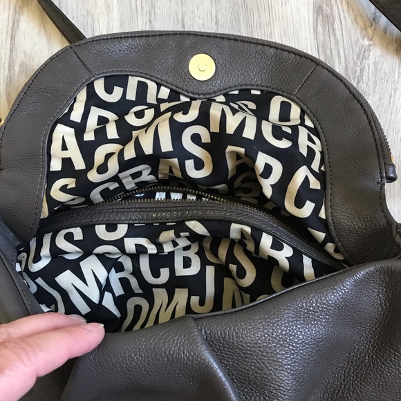 Marc by Marc Jacobs Dark Gray Leather Bag Adjustable Strap Gold Hardware Pebble - Picture 8 of 16